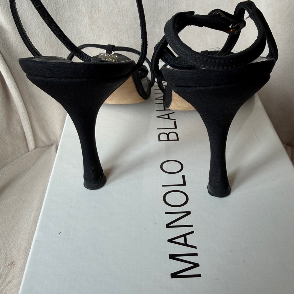 MANOLO BLAHNIK Vintage Black Crystal-Column T-Strap Sandal Size 38.5 8.5 - Picture 6 of 10